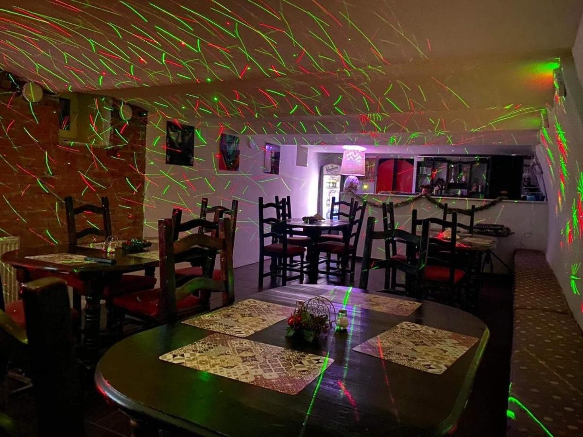 Casa Alis Hotel Oradea Bagian luar foto