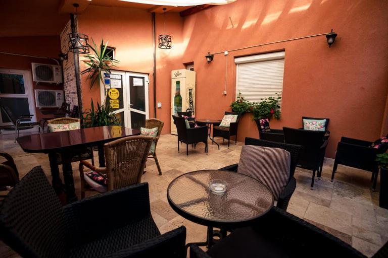 Casa Alis Hotel Oradea Bagian luar foto