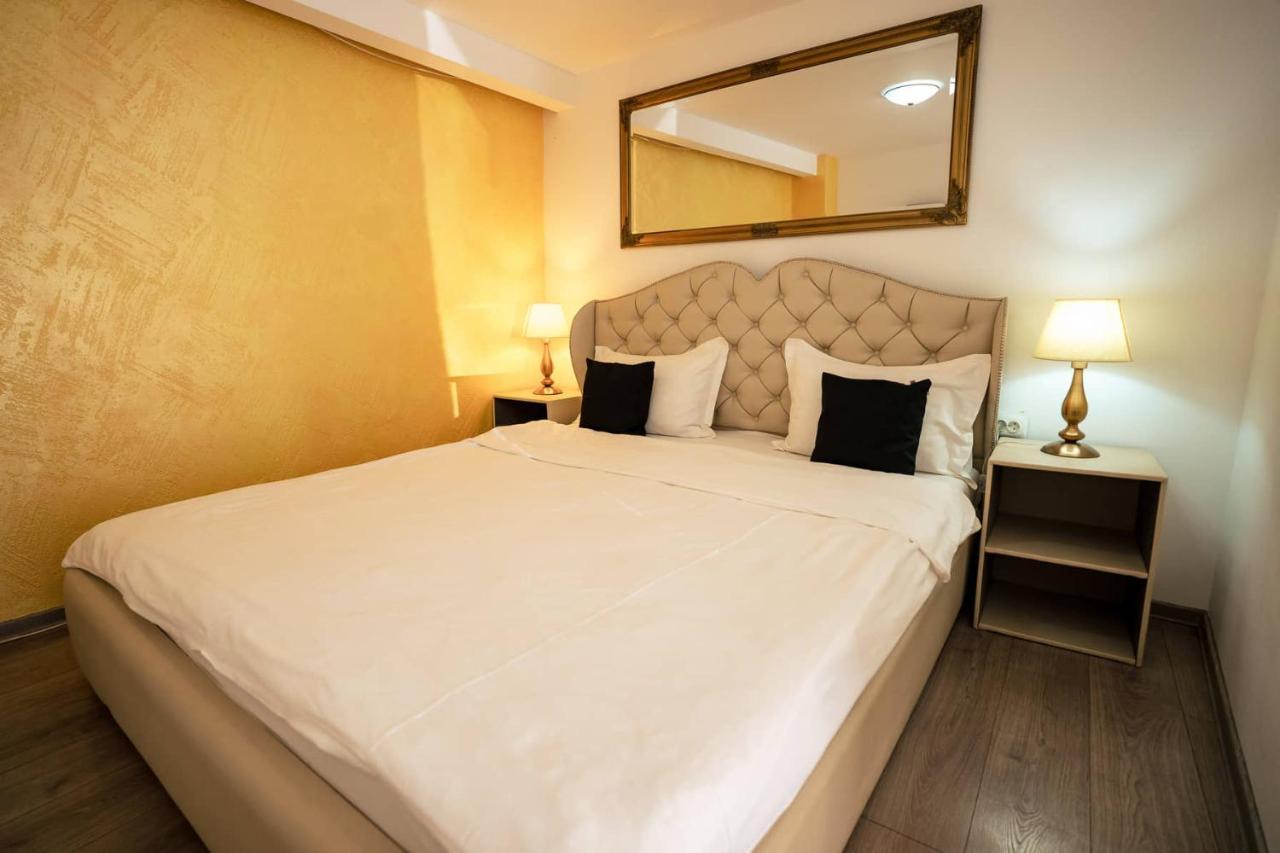 Casa Alis Hotel Oradea Bagian luar foto