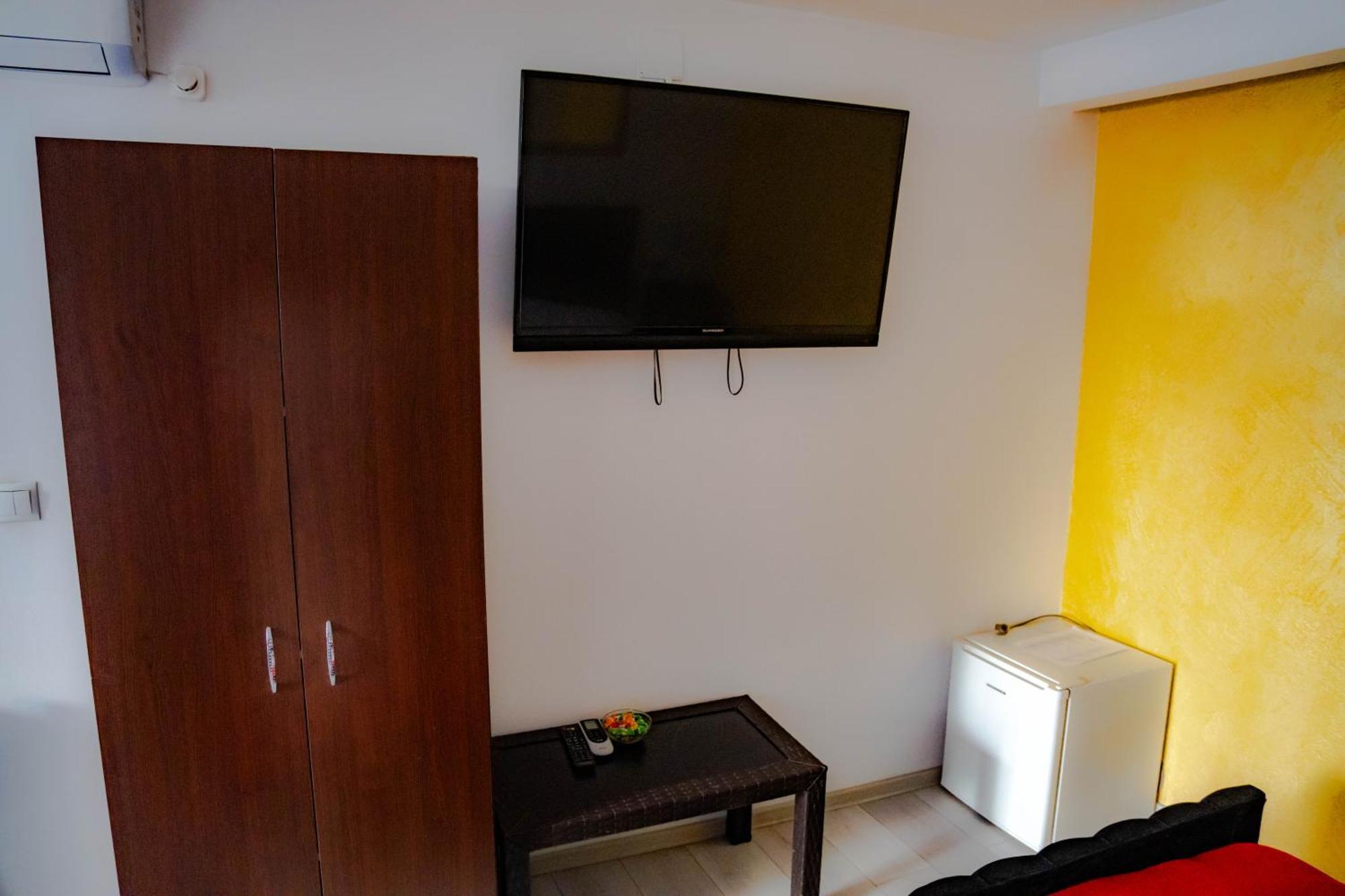 Casa Alis Hotel Oradea Bagian luar foto