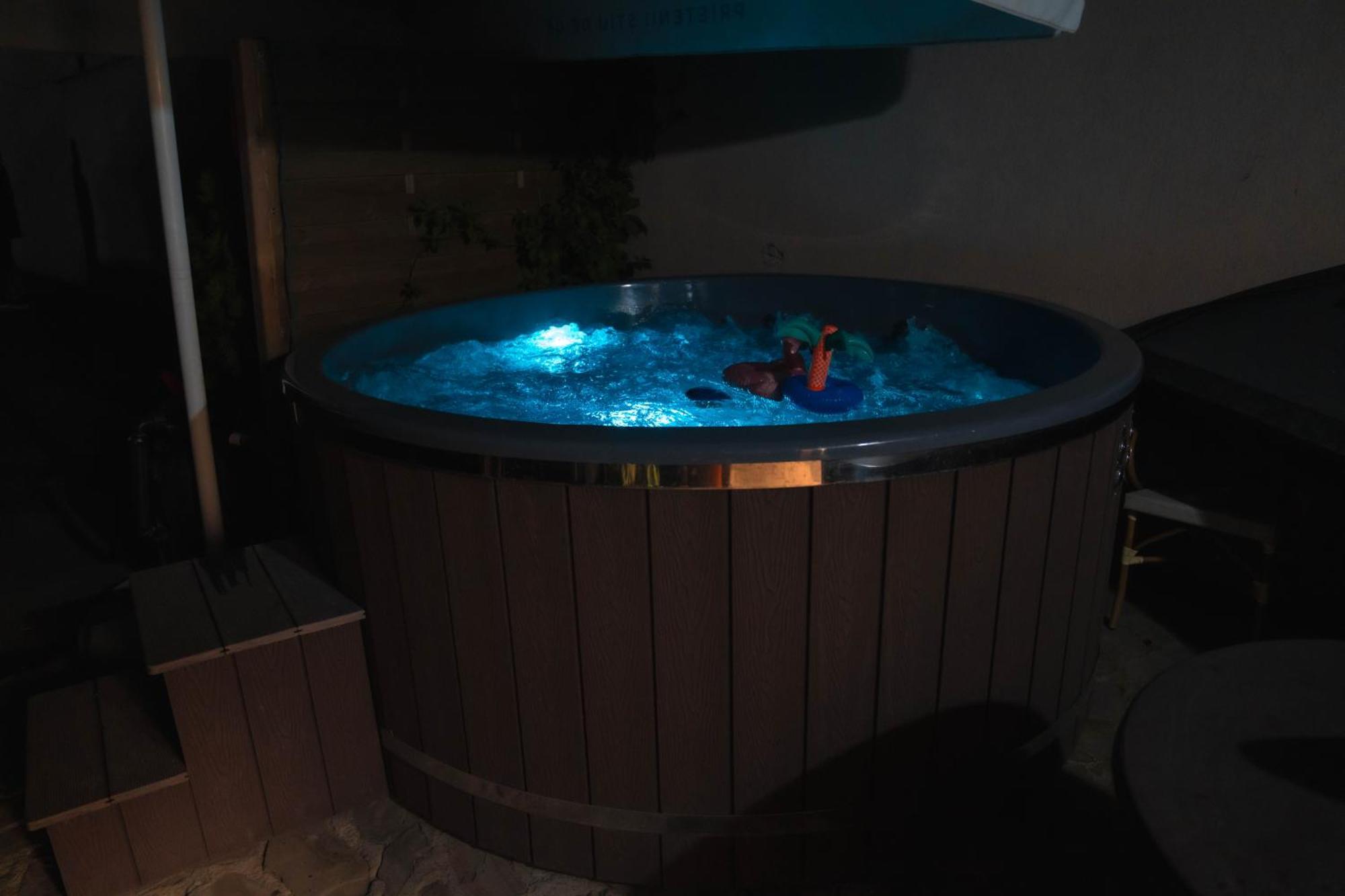 Casa Alis Hotel Oradea Bagian luar foto