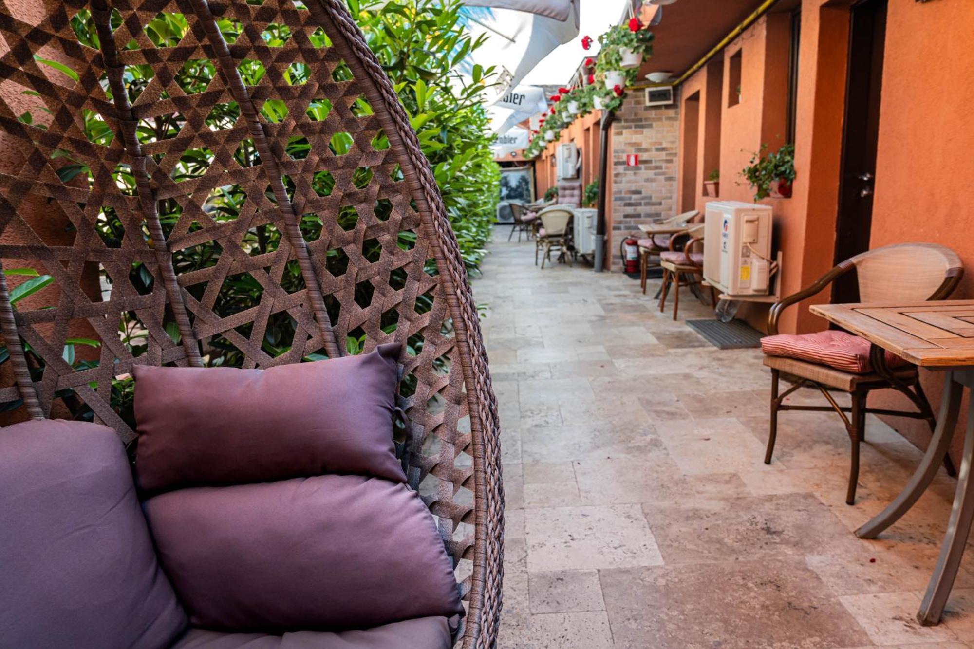 Casa Alis Hotel Oradea Bagian luar foto