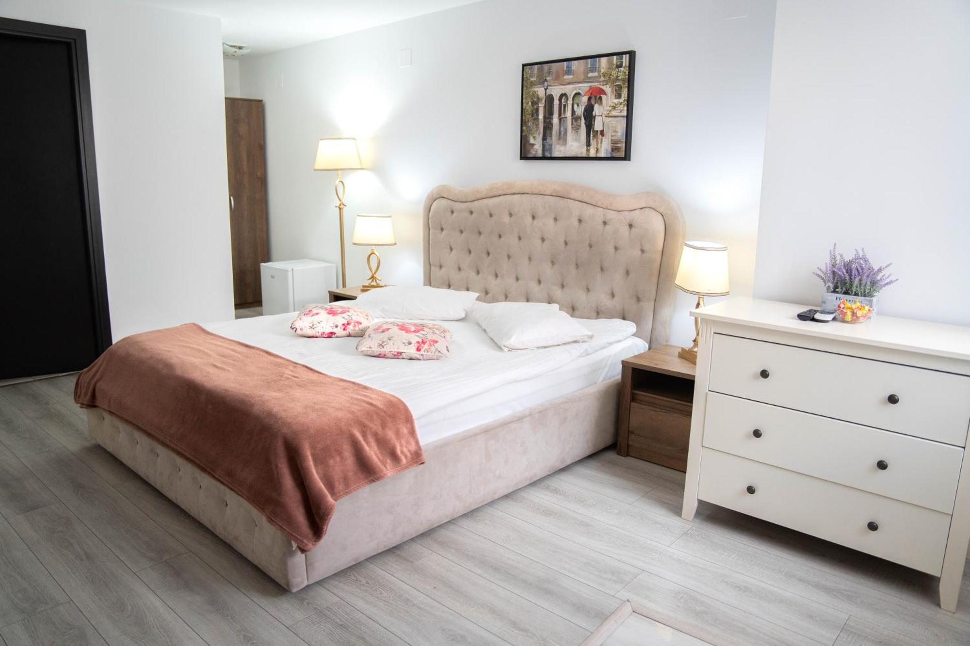 Casa Alis Hotel Oradea Bagian luar foto