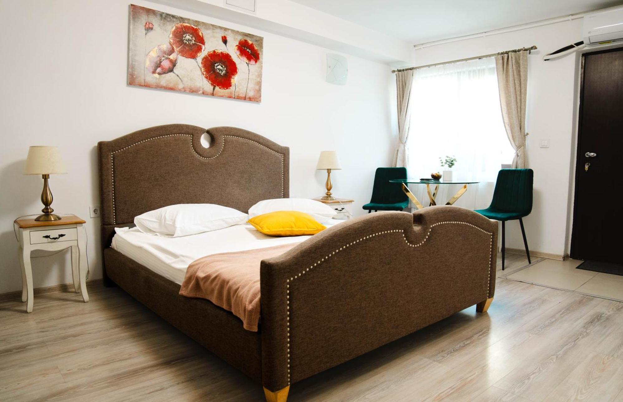 Casa Alis Hotel Oradea Bagian luar foto