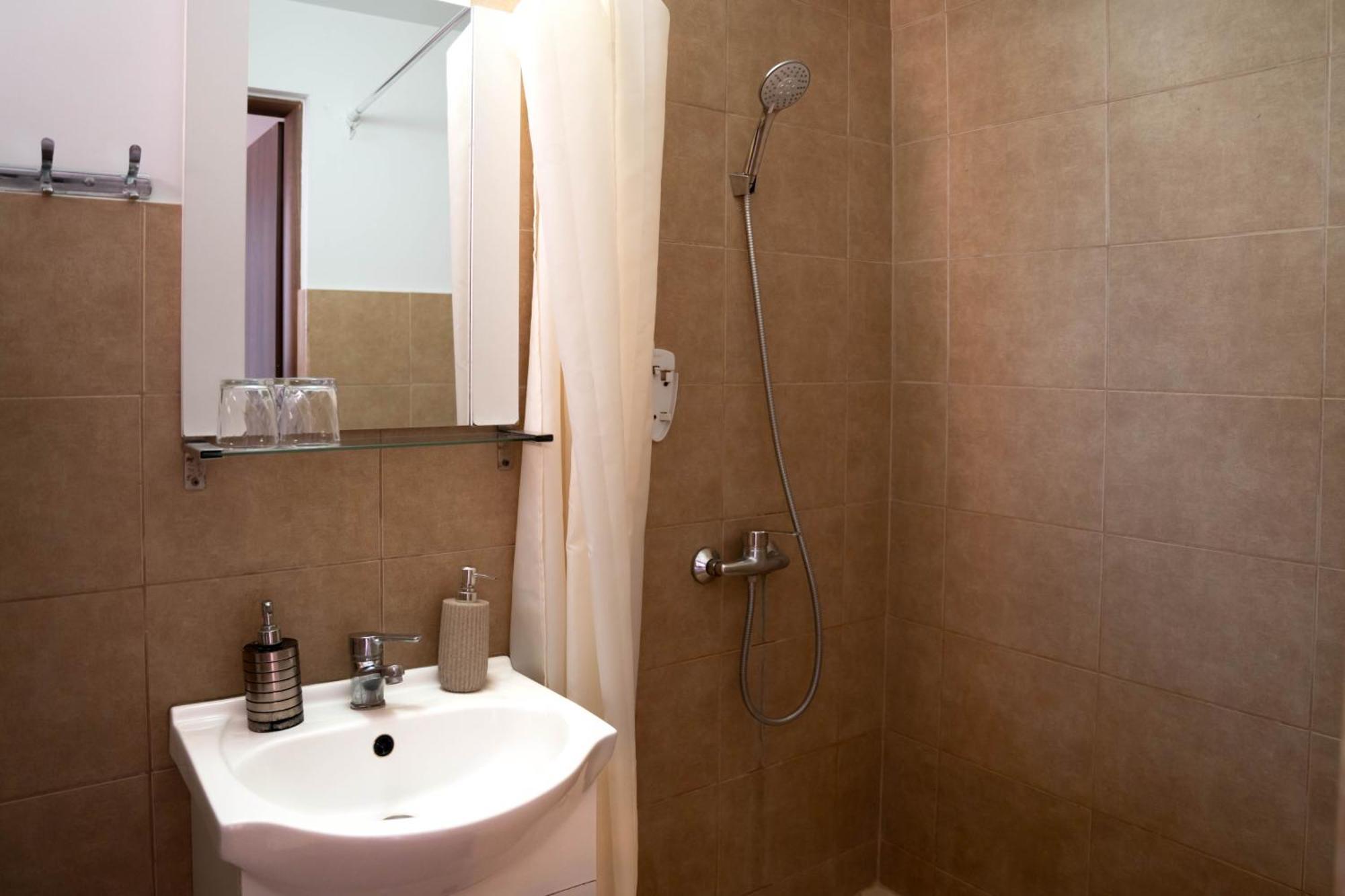 Casa Alis Hotel Oradea Bagian luar foto